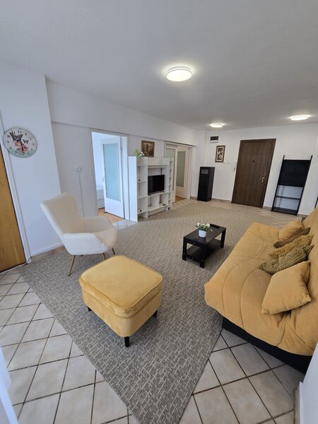 Metrou Piata Muncii, Decebal, Apartament cu 2 Dormitoare 70mp, AC, Boiler