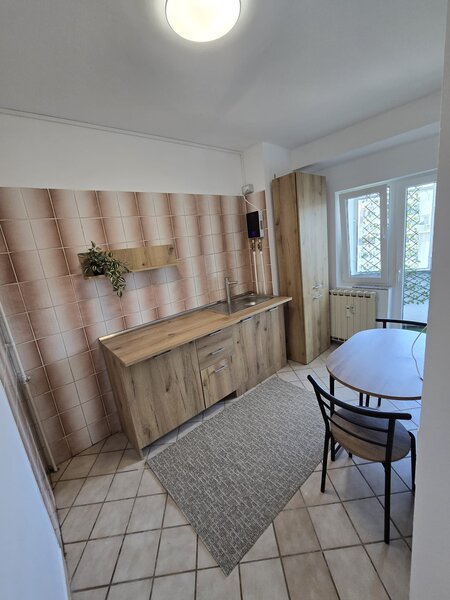Metrou Piata Muncii, Decebal, Apartament cu 2 Dormitoare 70mp, AC, Boiler
